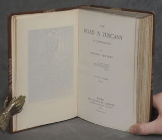 The Road in Tuscany: a commentary, complete in 2 volumes