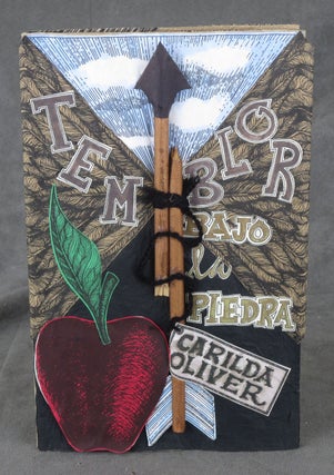 Item #0082997 Temblor Bajo la Piedra. Carilda Oliver Labra