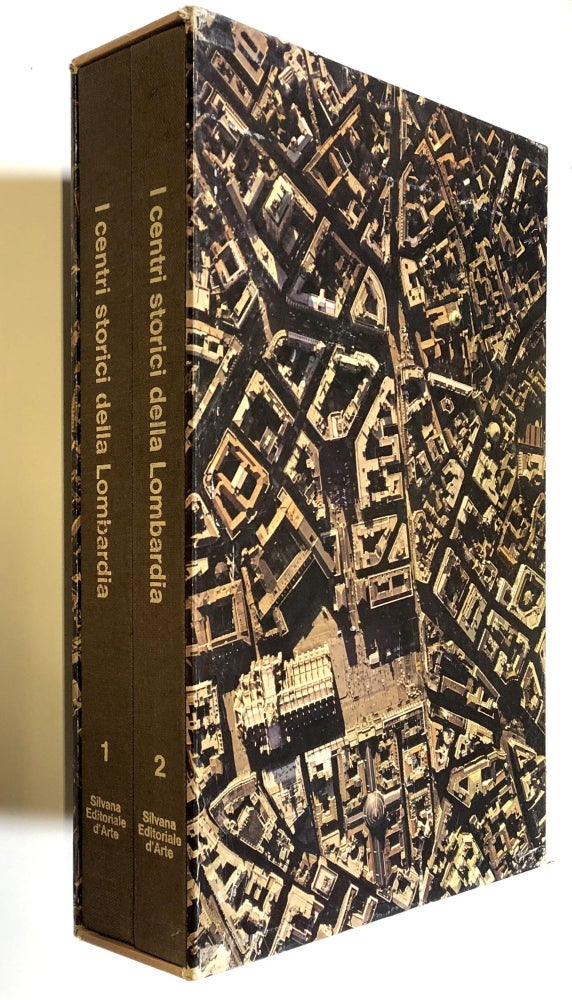 Item #C000013302 I centri storici della Lombardia - un patrimonio da salvare (2 Vols.). Alberto Mioni, Renato Rozzi.