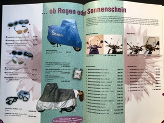 1998 brochure booklet for Piaggio scooters and related products: Modelle Zubehor Infos, Aufregend, frech und individuell: das Piaggio Motorroller Programm