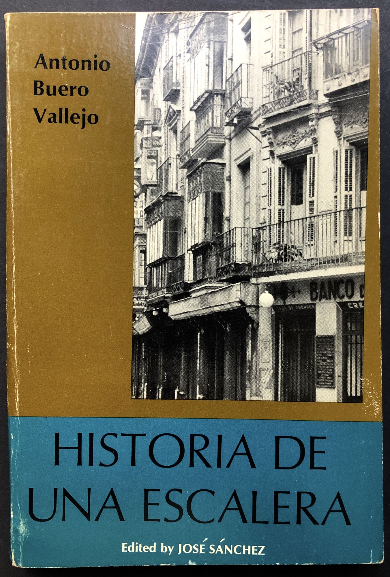 Historia de una Escalera -- inscribed by Buero Vallejo by Antonio Buero  Vallejo, ed. Jose Sanchez on Common Crow Books