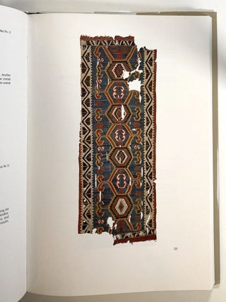 Flatweaves of the Vakiflar Museum, Istanbul / Flachgewebe Des Vakiflar-Museums, Istanbul; Turkiye Cumhuriyeti Vakiflar Genel Mudurlugu Kilim Muzesi