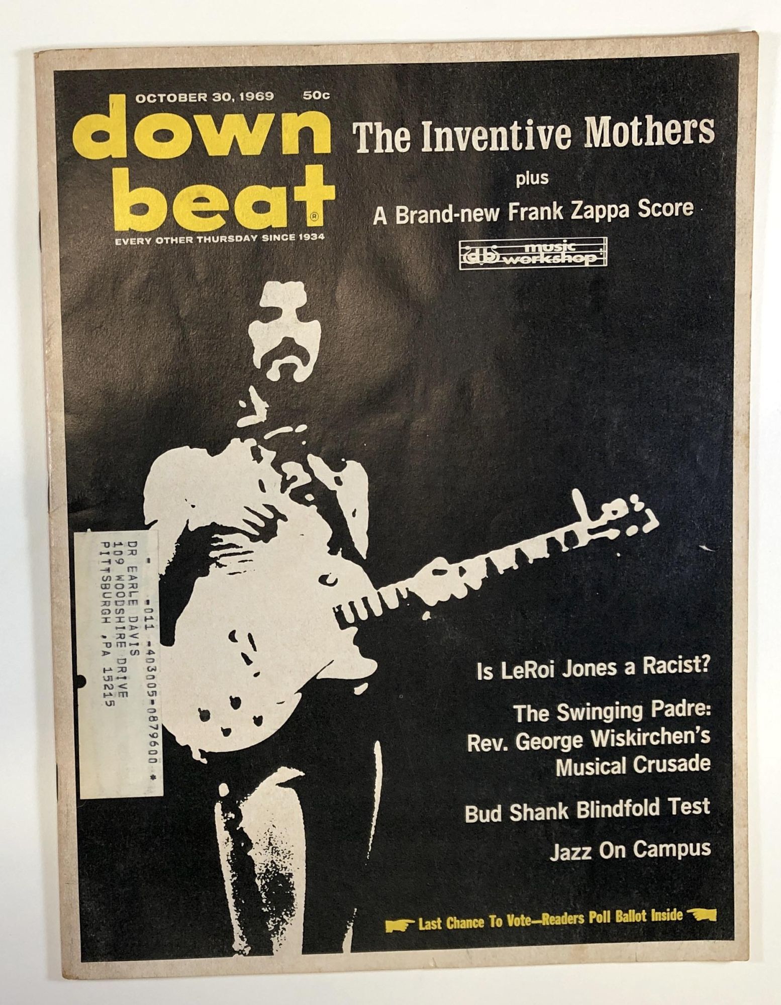 Down Beat Magazine: October 30, 1969, The Inventive Mothers plus A
